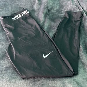 Nike Pro leggings